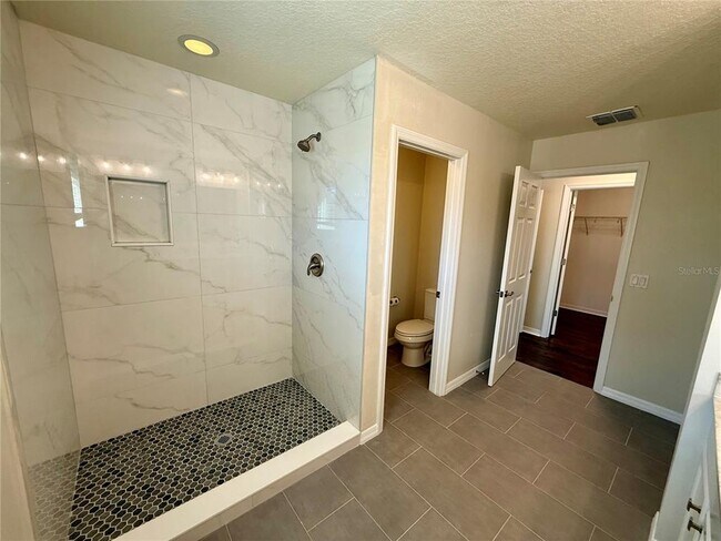 Building Photo - 6060 Roseate Spoonbill Dr