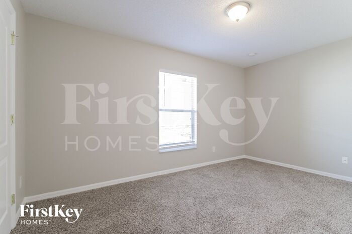 Building Photo - 657 Winding Lake Dr