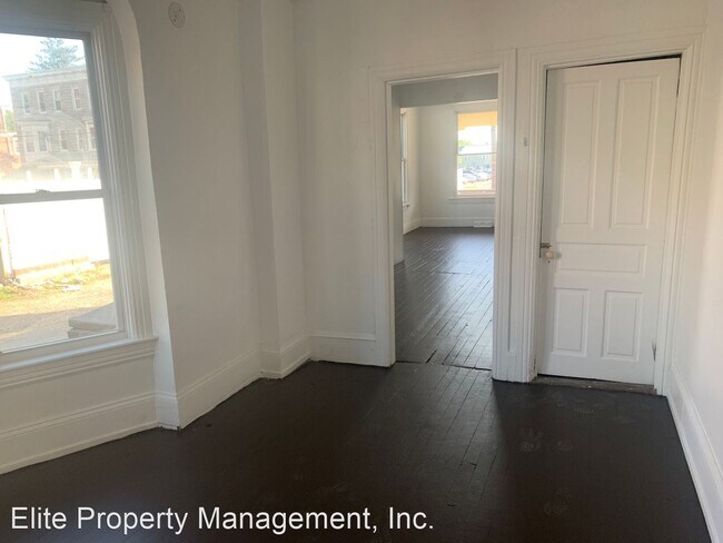 Building Photo - 4 br, 1 bath House - 162 S Belvidere Avenue