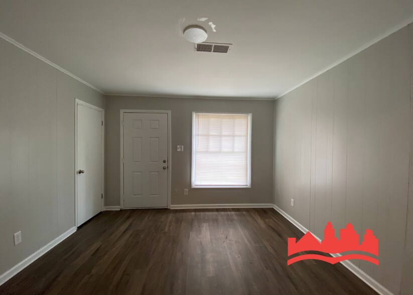 Building Photo - 4960 Frankie Ln