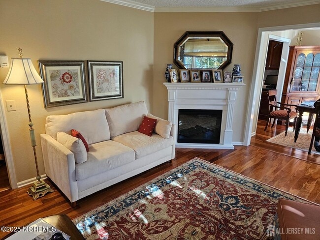 Building Photo - 663 Yorktown Ln