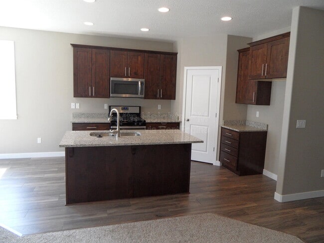 Building Photo - 797 Tamsin Ct