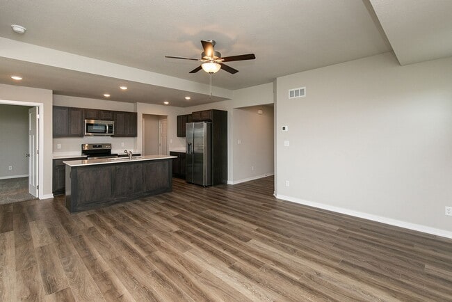 Building Photo - "Rare Find: Spacious Ranch Living at Its Best in Bondurant with the lowest rent ever"