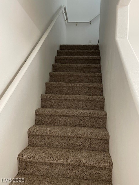 Building Photo - 5992 Trickling Descent St