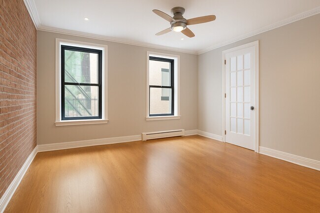 Building Photo - 344-348 E 18th St