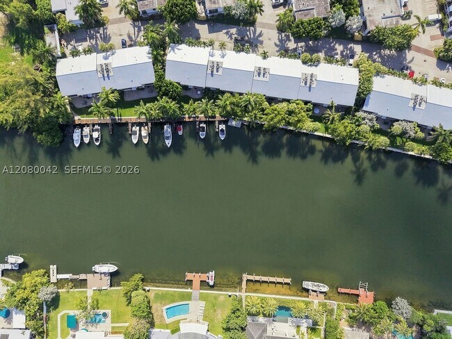 Building Photo - 1565 S Ocean Dr