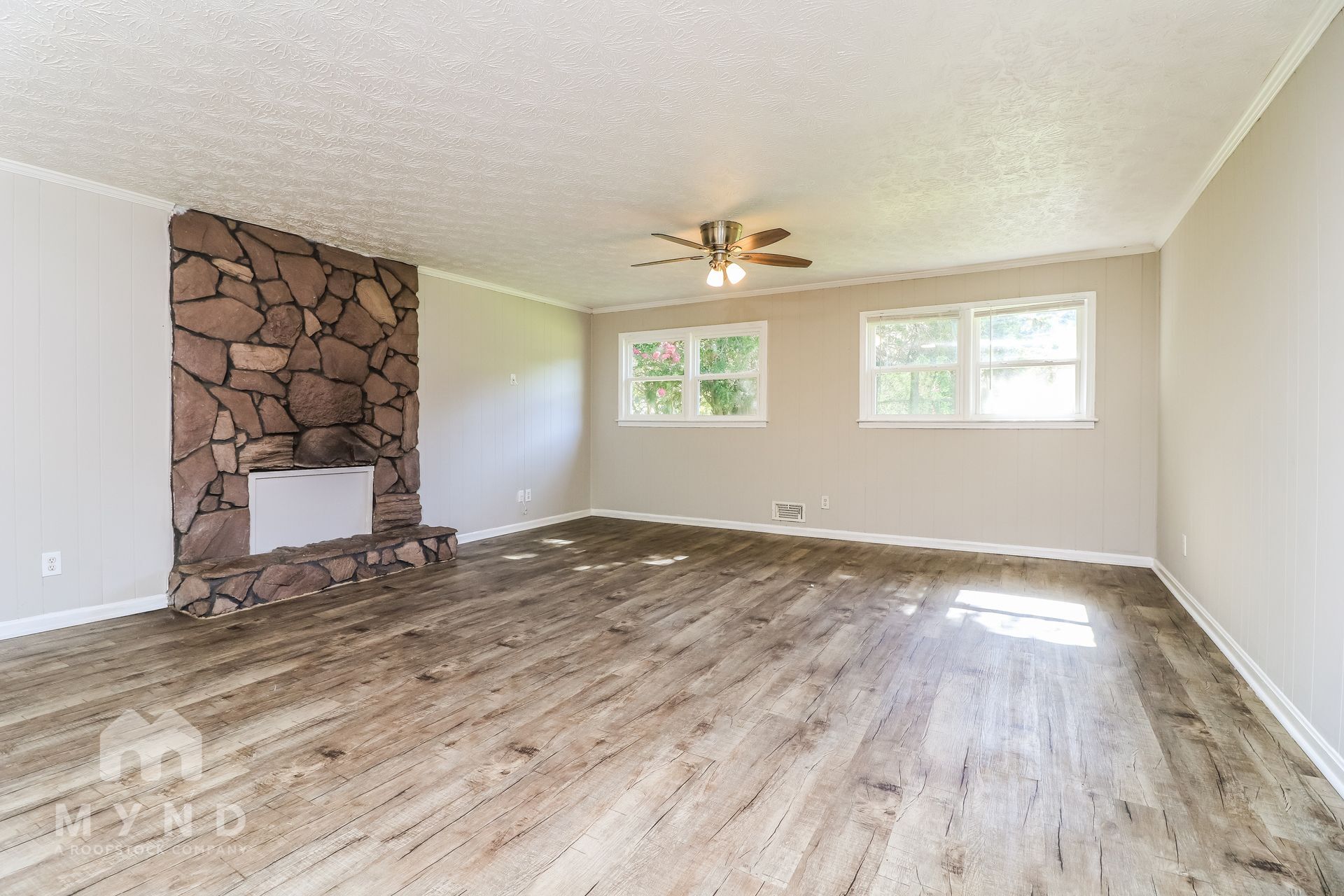 Building Photo - 3179 Robin Hood Ln
