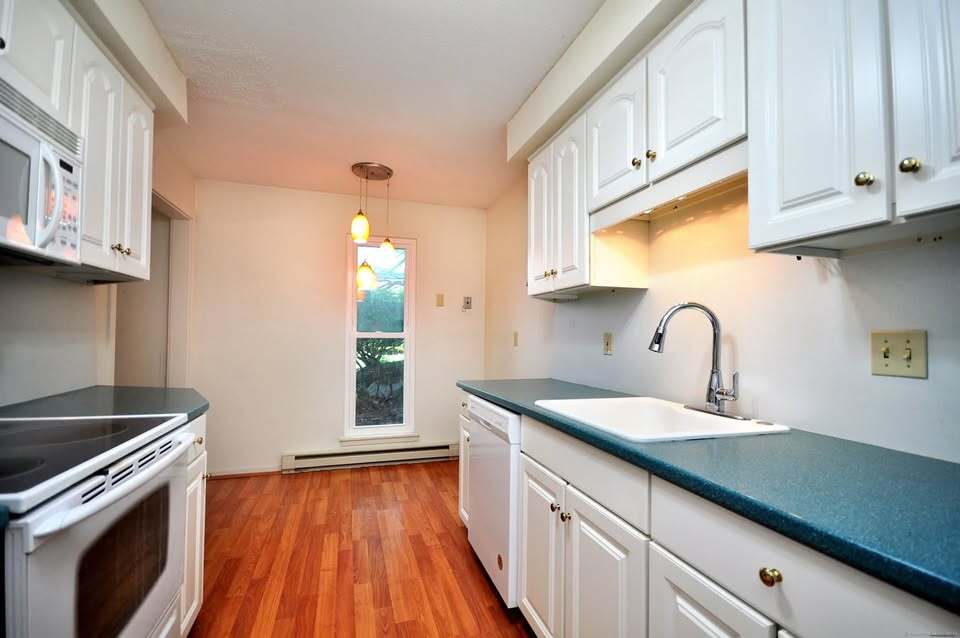 Building Photo - 99 Mallard Dr