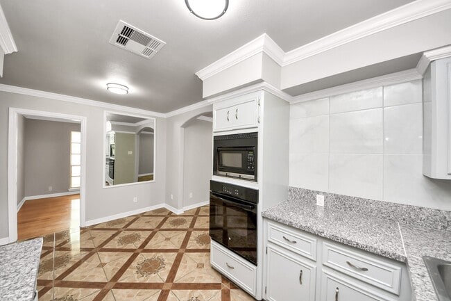 Building Photo - 10206 Catlett Ln