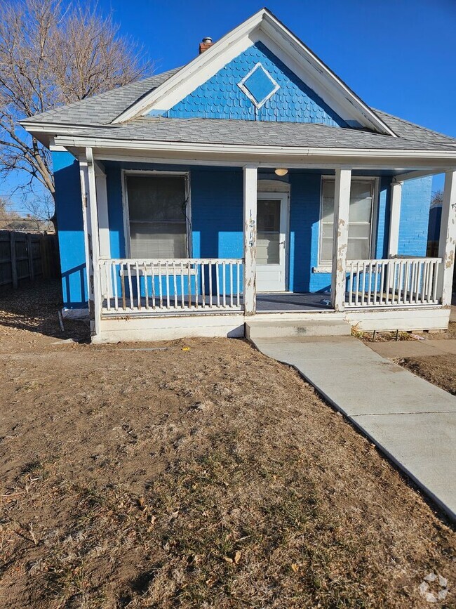 Building Photo - Fantastic 2 bedroom house avail 2/10