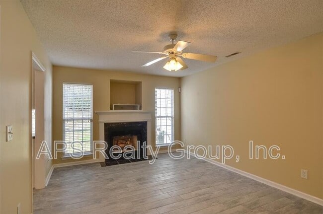 Building Photo - 1148 Academic Dr