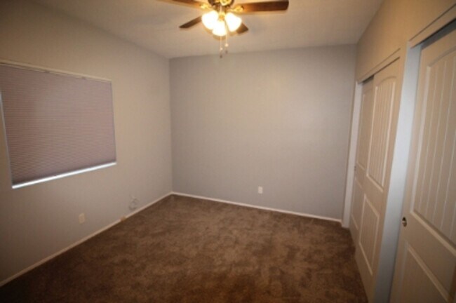 Building Photo - Highly Desirable East Side Townhome – 2 Bed, 2 Bath – Move-In Ready!