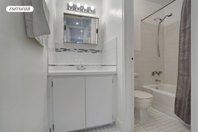 Building Photo - 35-20 Leverich St