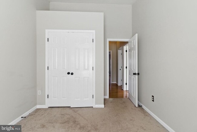 Building Photo - 20801 Shamrock Glen Cir
