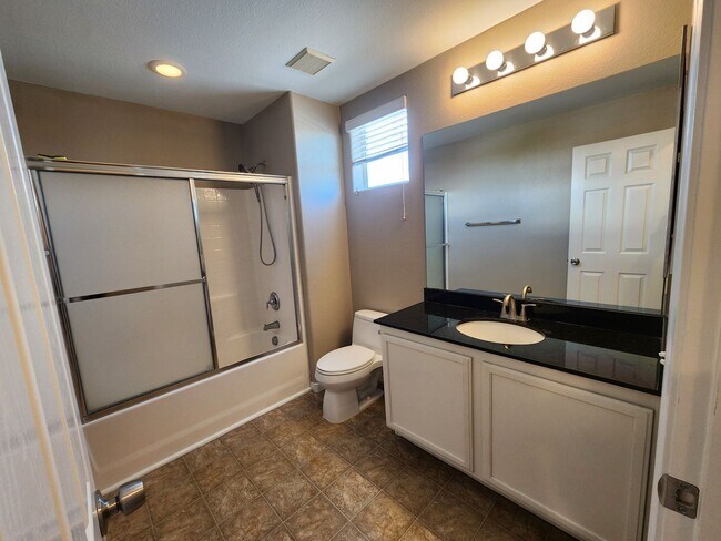 Building Photo - A Beautiful 3 Bedroom 2 story home in SW. ...