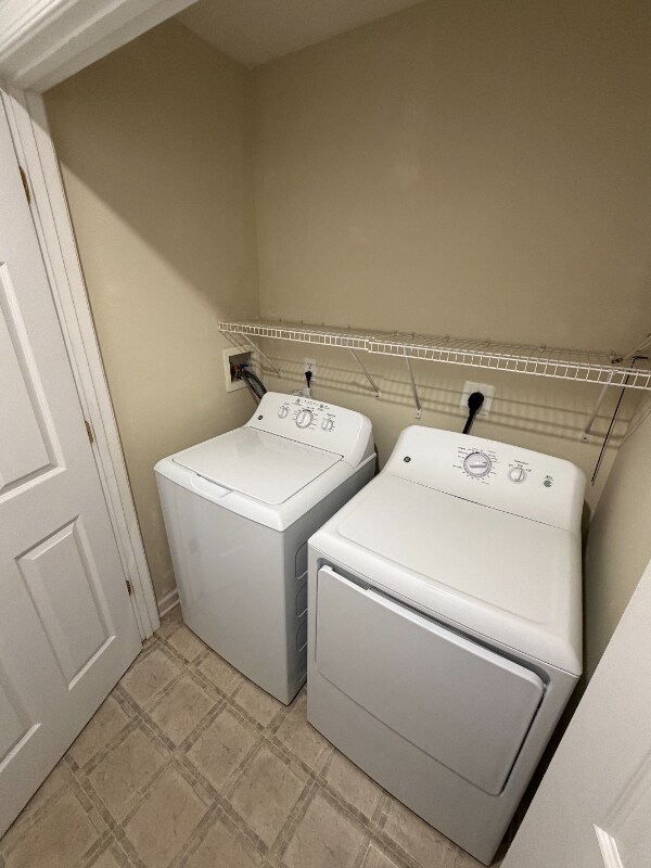 Building Photo - 45 Anchor Ln