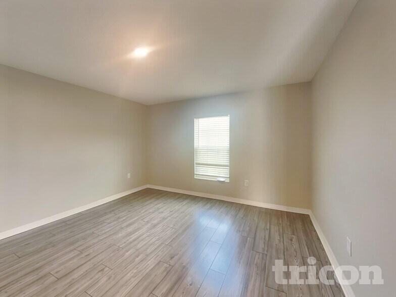 Building Photo - 6150 Dolostone Dr