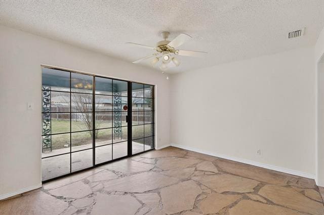 Building Photo - 2800 Hedgeway Dr