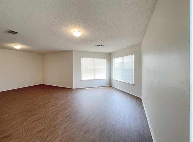 Building Photo - 2812 High Point Cove