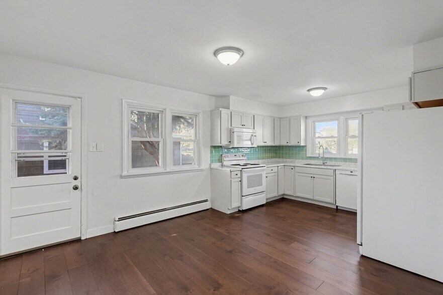 Building Photo - 2215 N Wahsatch Ave