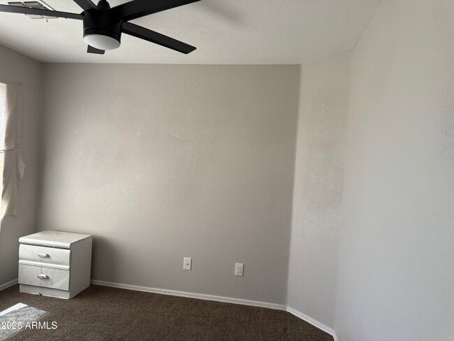 Building Photo - 678 W Kingman Loop