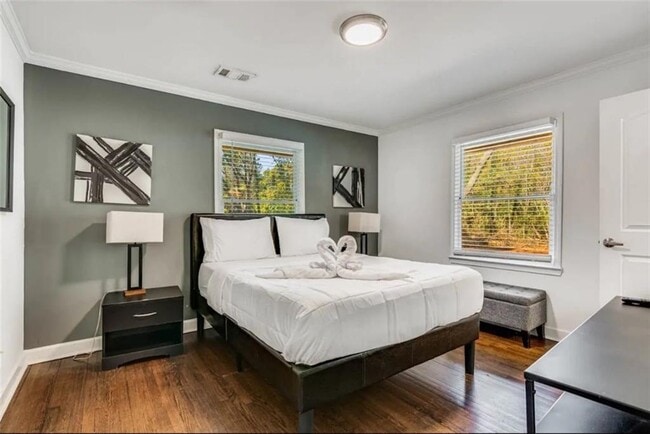 Building Photo - 4050 Washington Rd