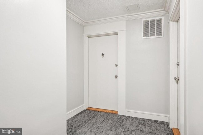 Building Photo - 1730 Arlington Blvd