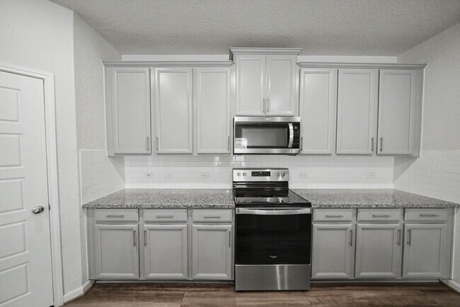 Building Photo - 3037 Beringer Blvd