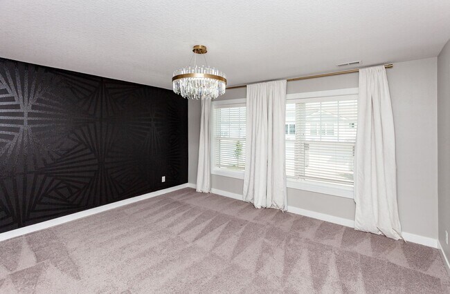 Building Photo - HUGE TOWNHOME!! 2 Bedroom, 3.5 Bathroom Townhome in Grimes!