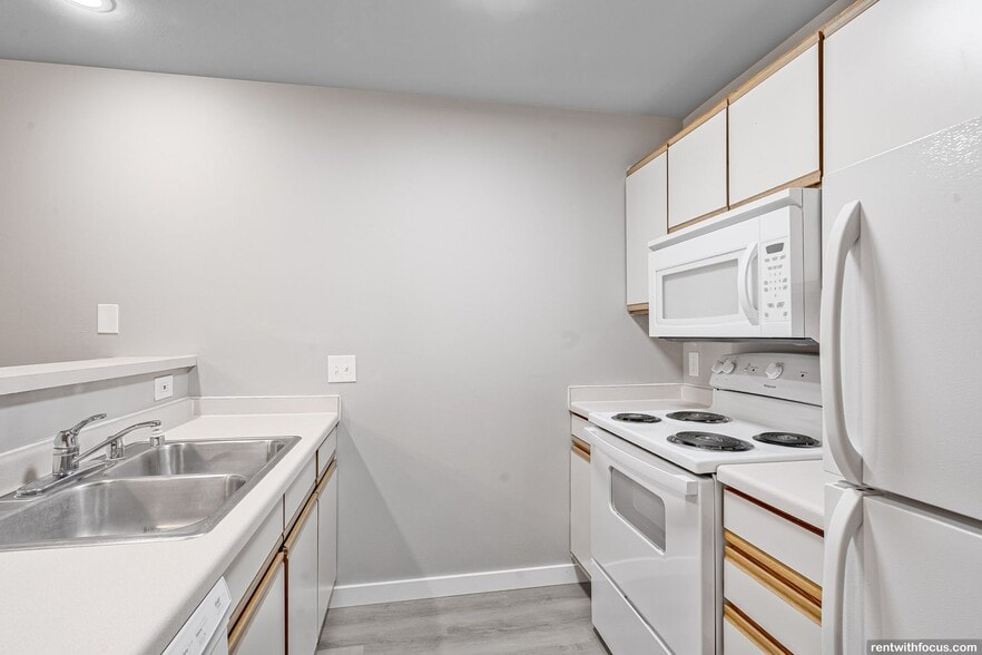 Interior Photo - Ridgewood Trails