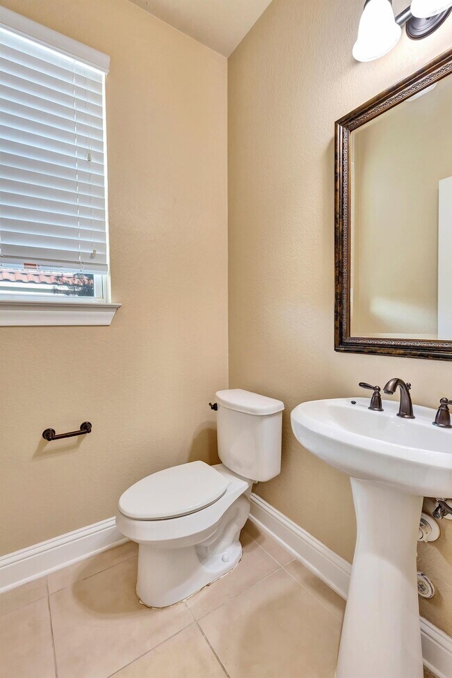 Building Photo - 12024 Versante Cir