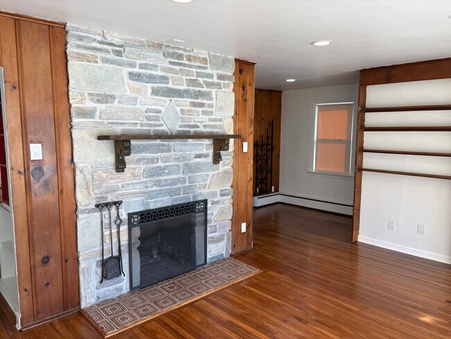 Building Photo - 77 Winding Ln