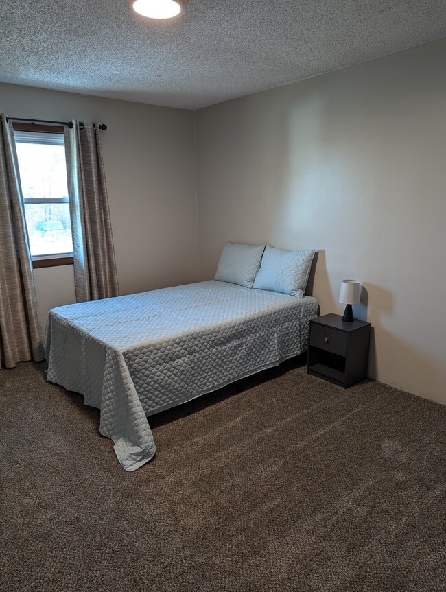 Building Photo - 530 Shawnee Rd