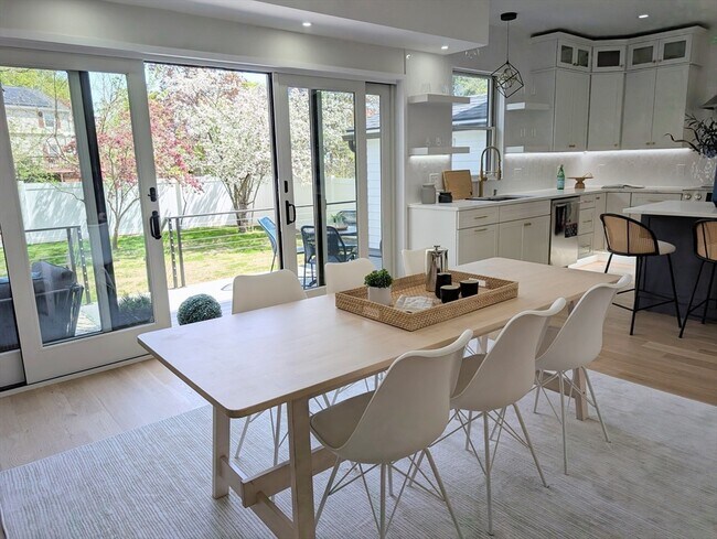 Building Photo - 6 Gordon Rd