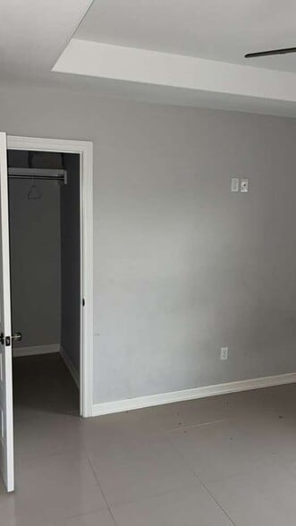 Building Photo - 813 Blue Quail St