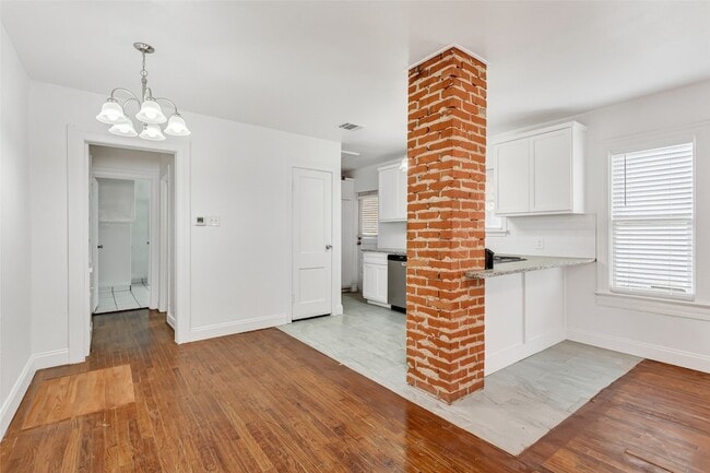 Building Photo - 6112 Llano Ave