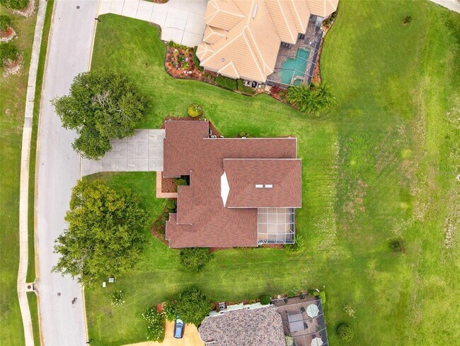 Building Photo - 13049 Thoroughbred Dr