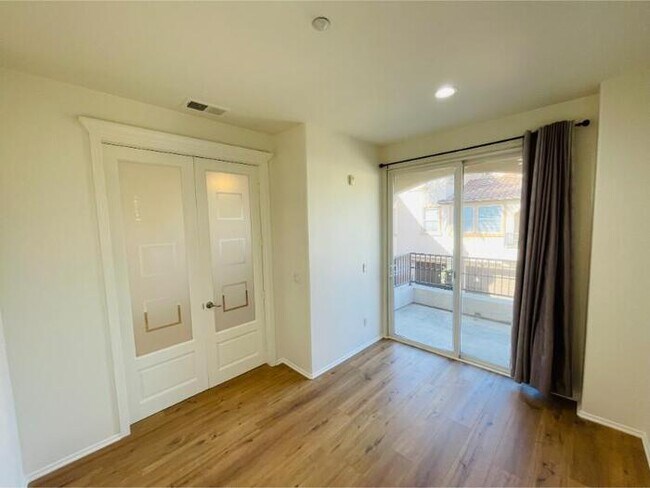 Building Photo - 4012 Backshore Ct