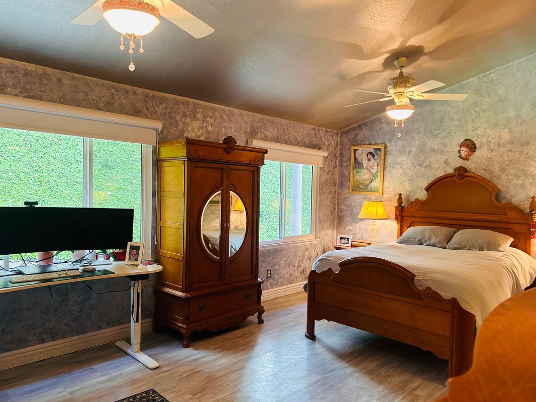 Building Photo - 1908 E Calico