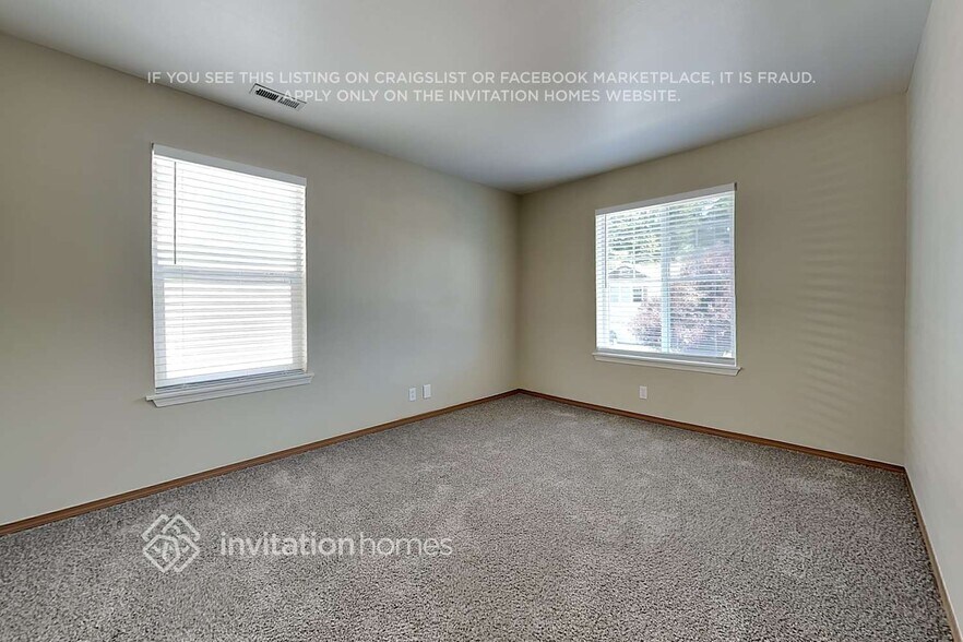 Building Photo - 20120 15th Ave E