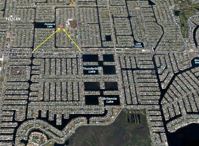 Building Photo - 4334 SW 9th Pl