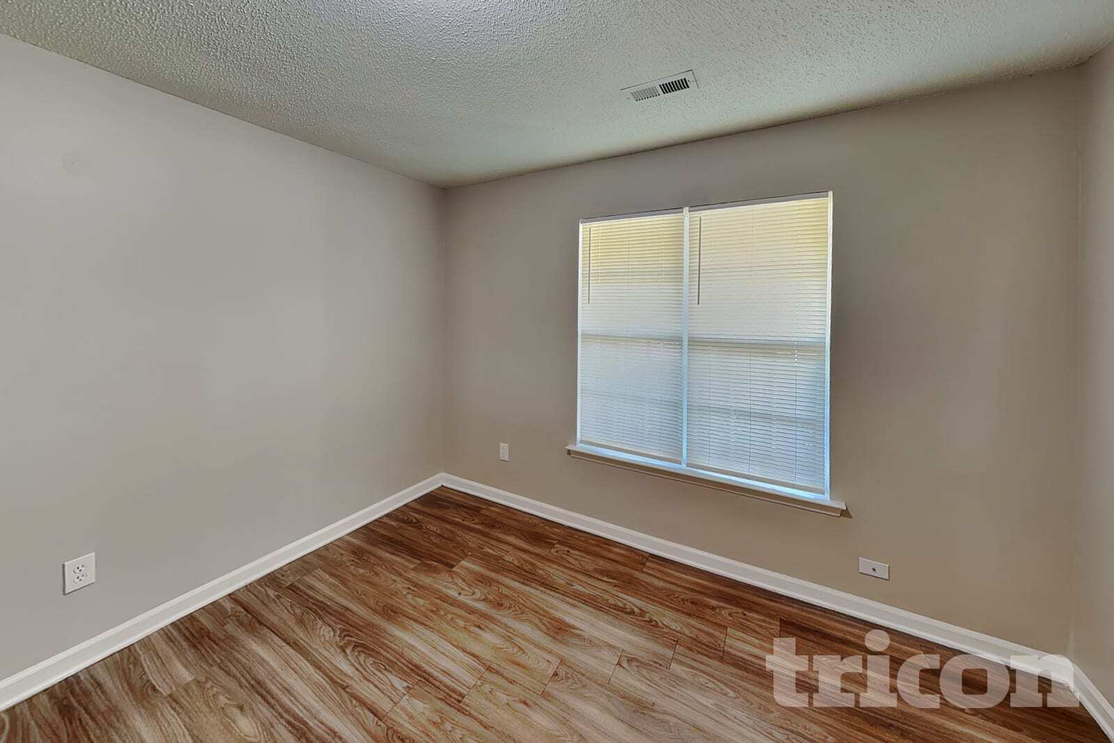 Building Photo - 7112 Windsong Way