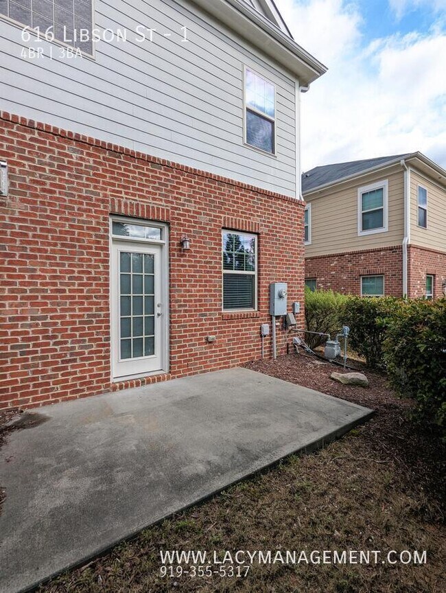 Building Photo - 616 Libson St