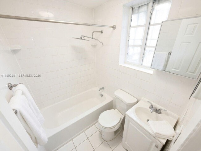 Building Photo - 8013 NW 10th Ct