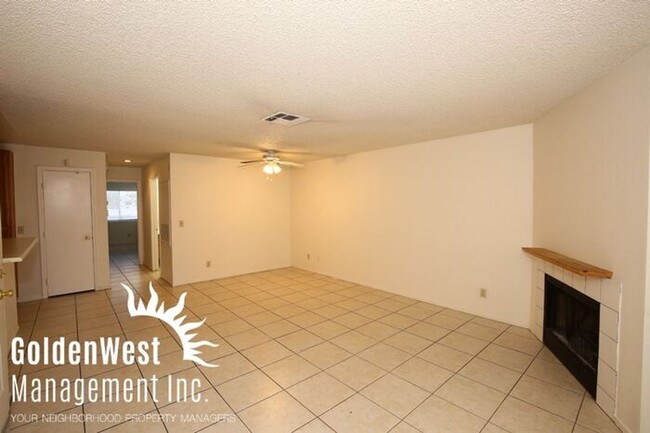 Building Photo - Charming 2Bdm 2Ba Condo in Las Vegas - MI ...