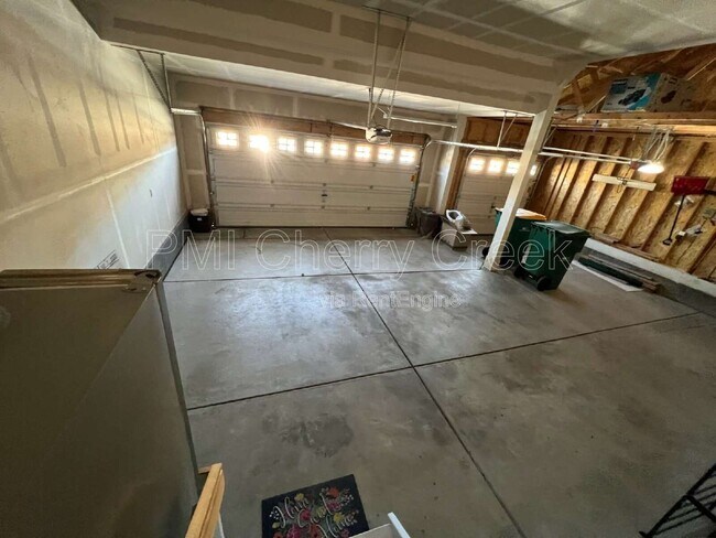 Building Photo - 22472 E Union Cir