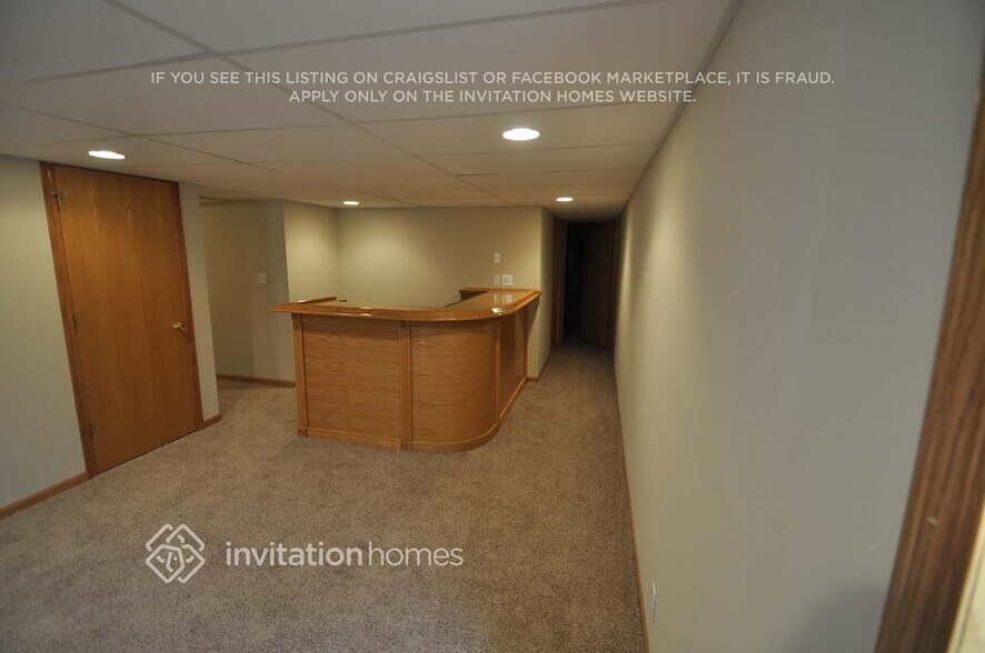 Building Photo - 25211 Monroe Ct