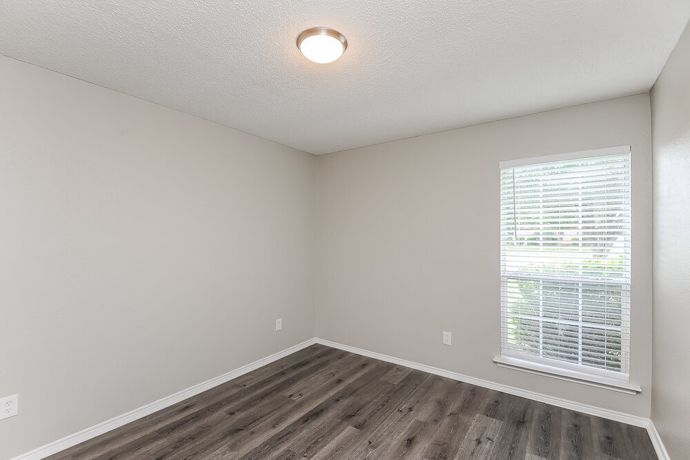 Building Photo - 930 Morgan Dr