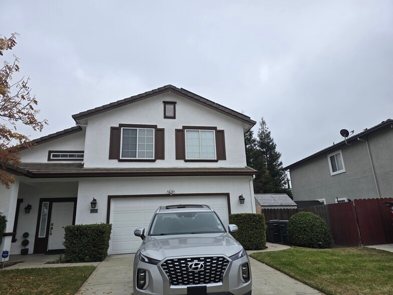 Building Photo - 1176 Junction Dr