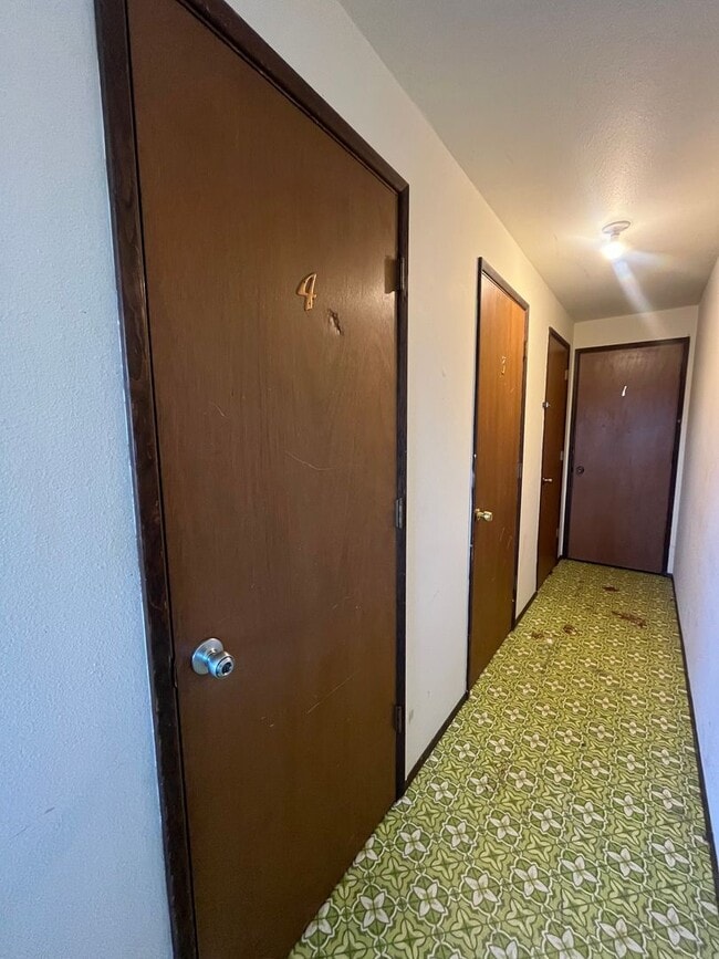 Building Photo - 1-Bedroom 1-Bathroom apartment in Cottage Grove